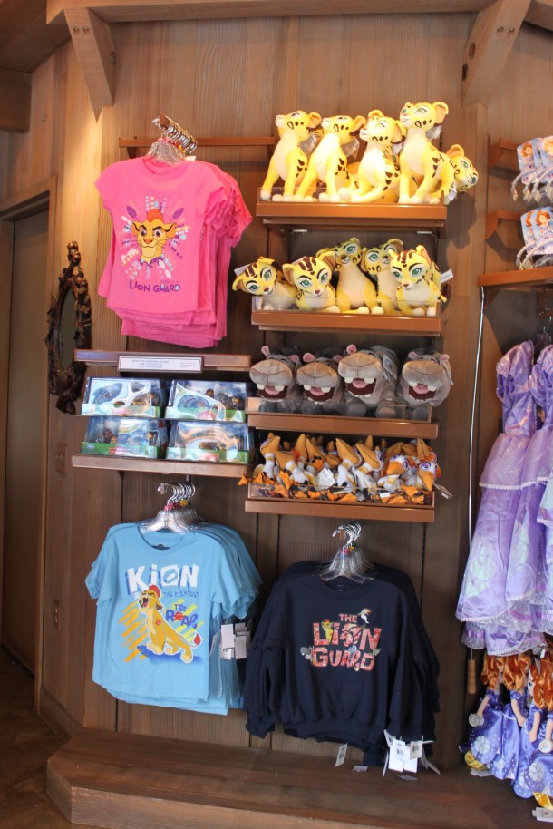 Do you remember the tiny Disney Junior merchandise stand that used to sit on the corner across the street from the playhouse? Now you can find The Lion Guard, Sophia the First and other friends in the large kiosk across from the Pete's Dragon preview.