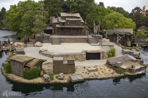 Fantasmic-Stage