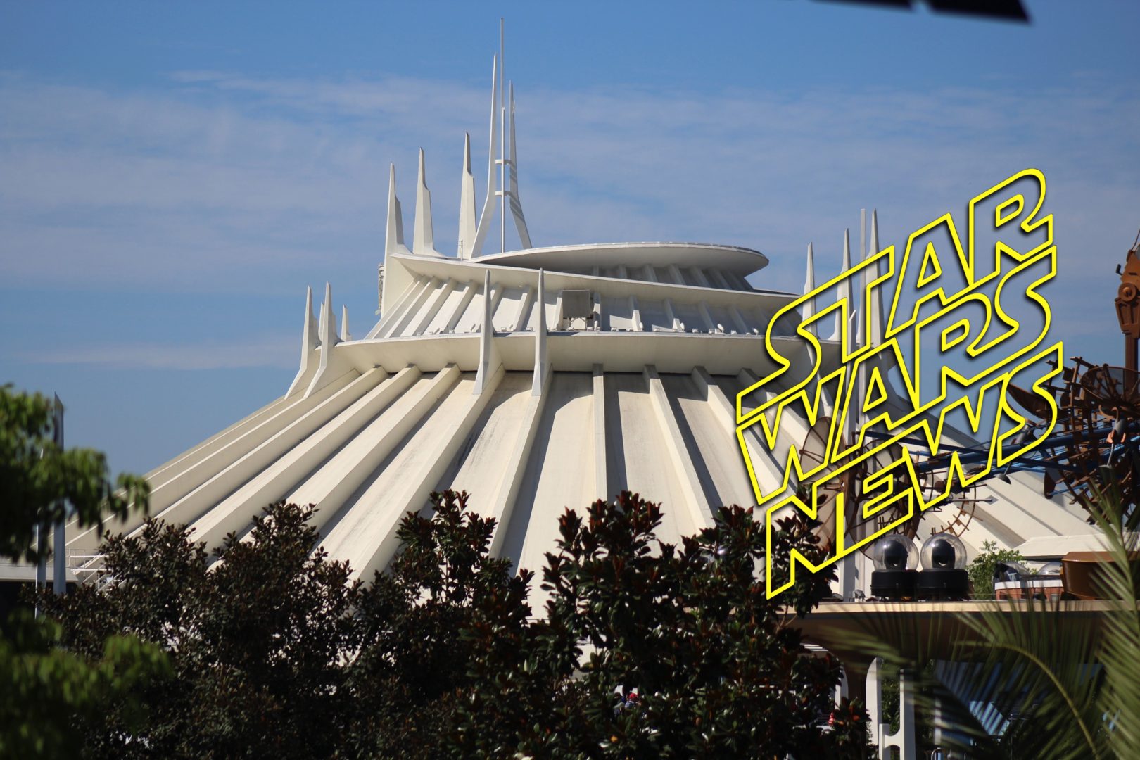Star Wars News: NEW ROGUE ONE TRAILER and Star Wars Land Construction