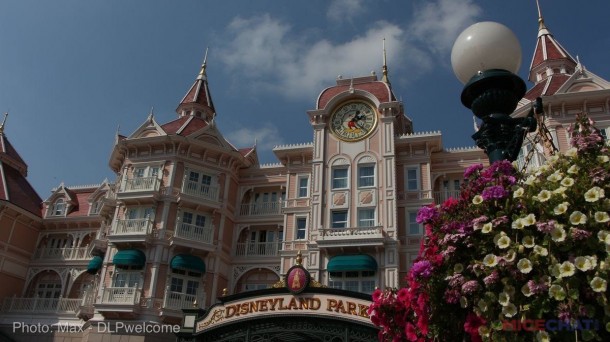 DisneylandHotel1