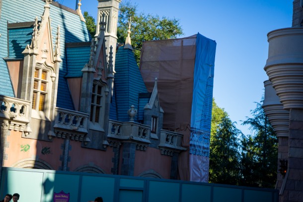 Work being done on the Sir Mickey's building behind the castle.