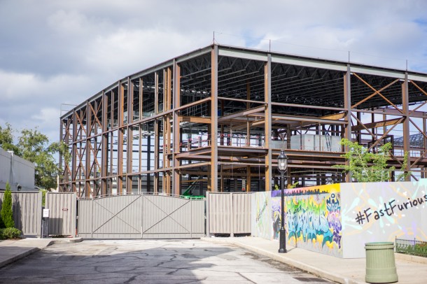 It looks like the building could be two stories of ride, ala Transformers.