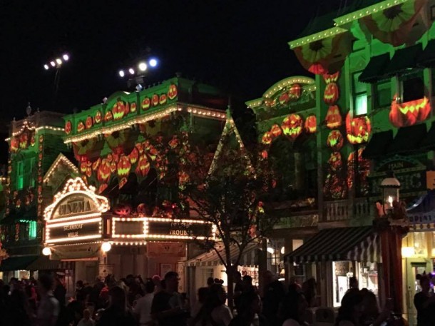 Mickeys-Halloween-Party-Main-Street