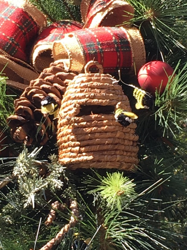 Yes, it's a little beehive made of twine.