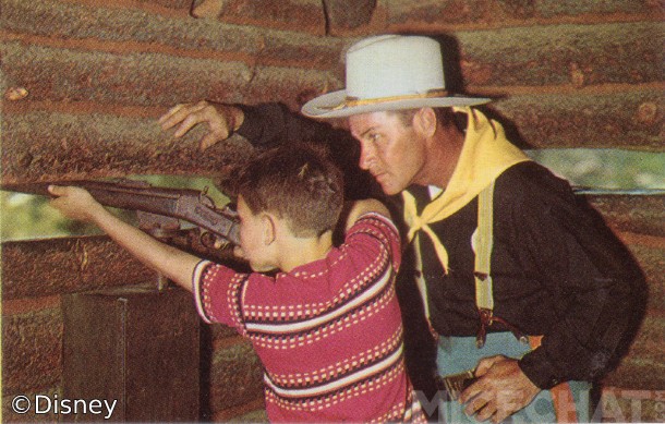 Soldier trains a "young 'un" to defend the Fort.