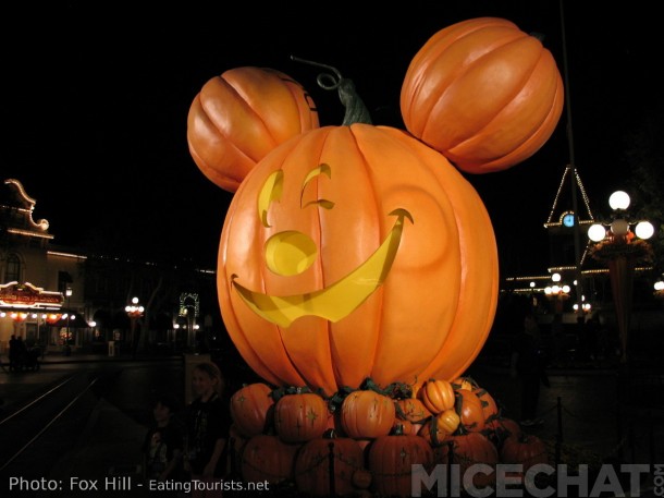 Pumpkin Mickey watches over Main Street USA