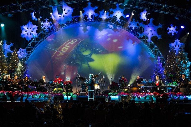 01_Mannheim Steamroller at UOR