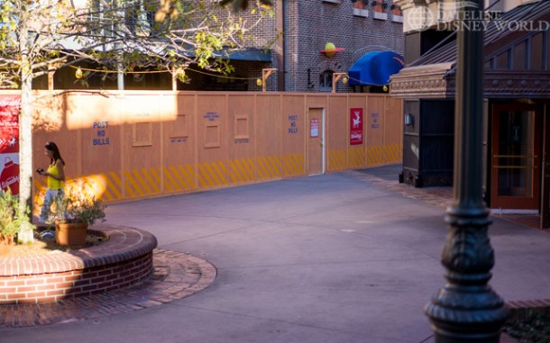 Walls went up at the old Pizza Planet, and had lots of Muppet clues.