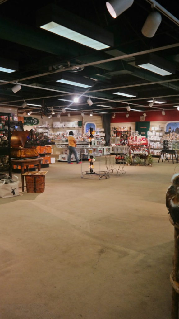 , Knott&rsquo;s Berry Farm Photo Update &ndash; Shop, Drop and Roll