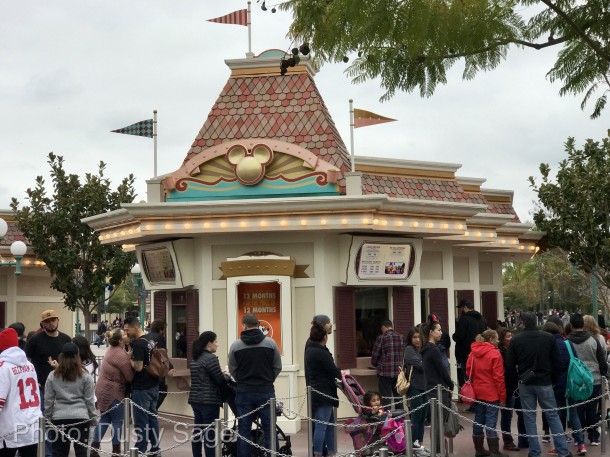 Disneyland-Ticket-Booth