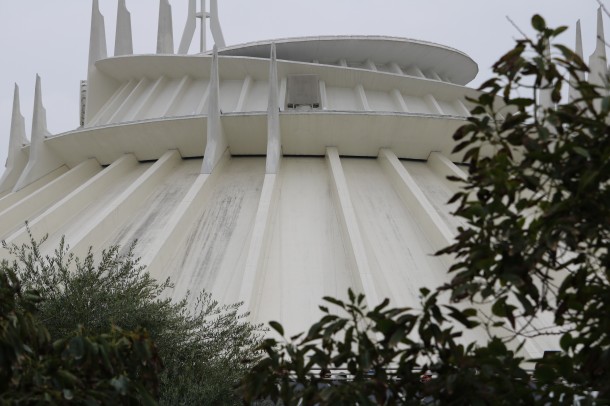 , Disneyland Update – Rainy Days Are The New Off Season