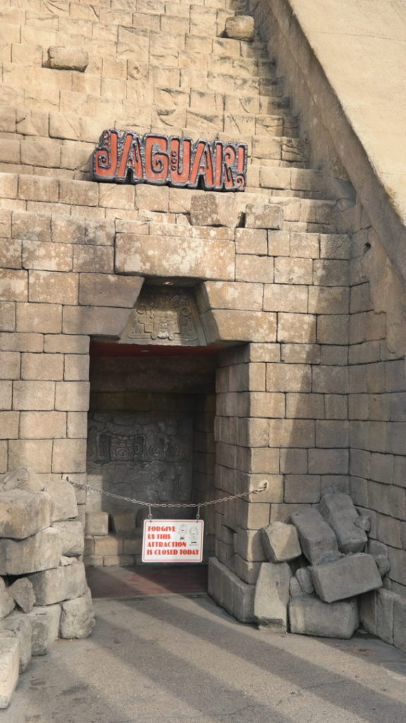 , Knott&rsquo;s Berry Farm Photo Update &ndash; Boomerang and Boysenberries