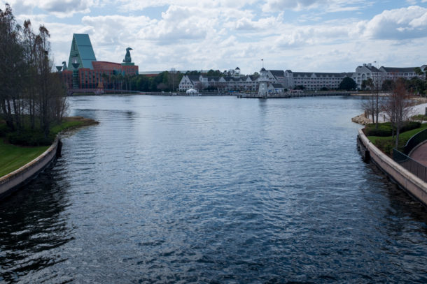 , Walt Disney World Update: Flower and Garden Continues While Star Wars Land Rises