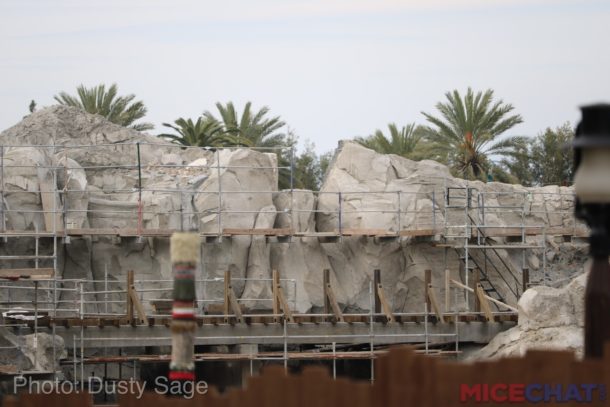 , Disneyland Photo and Rumor Update – Major Fantasmic & Halloween Changes