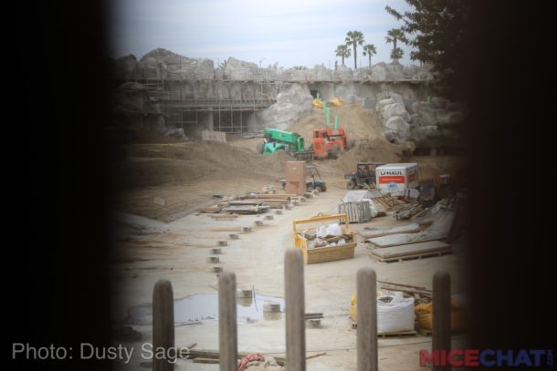 , Disneyland Photo and Rumor Update – Major Fantasmic & Halloween Changes