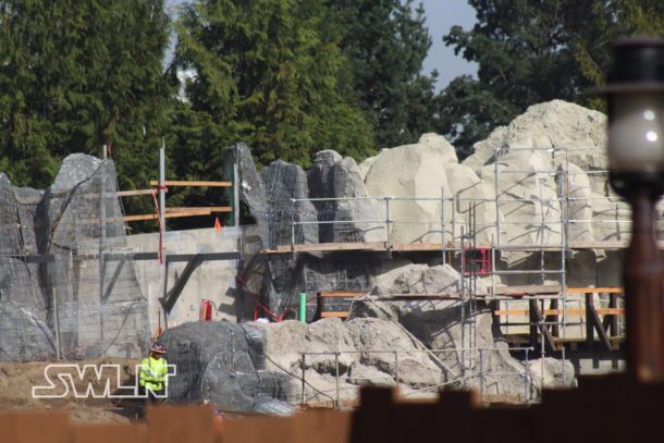 , Star Wars Land News: Walkers In The House!
