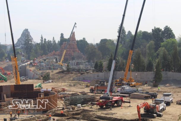, Star Wars Land News: Walkers In The House!