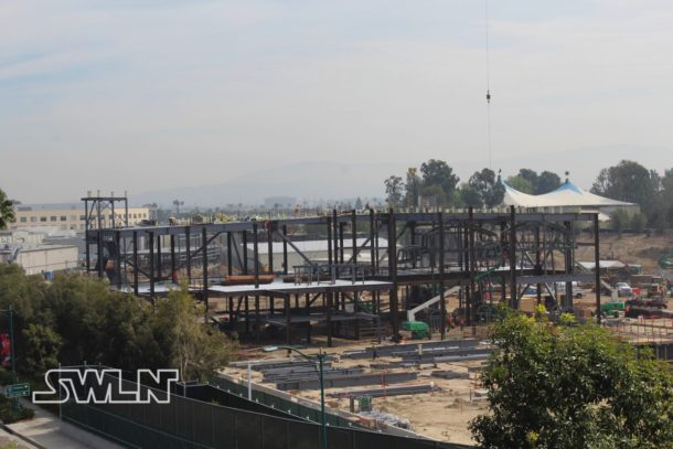 , Star Wars Land News: Walkers In The House!