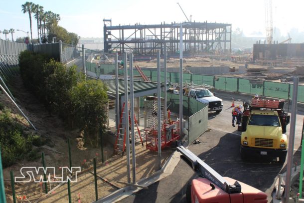 , Star Wars Land News: Walkers In The House!