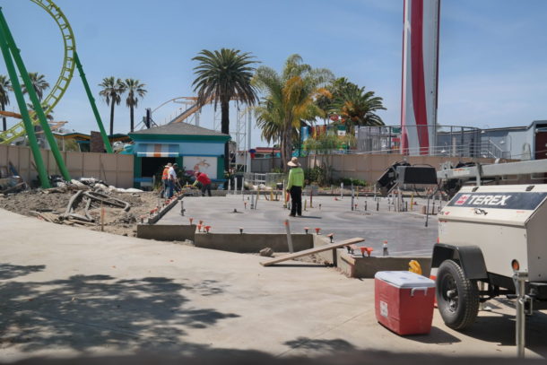 , Knott&rsquo;s Berry Farm Photo Update- Spring Turns To Summer