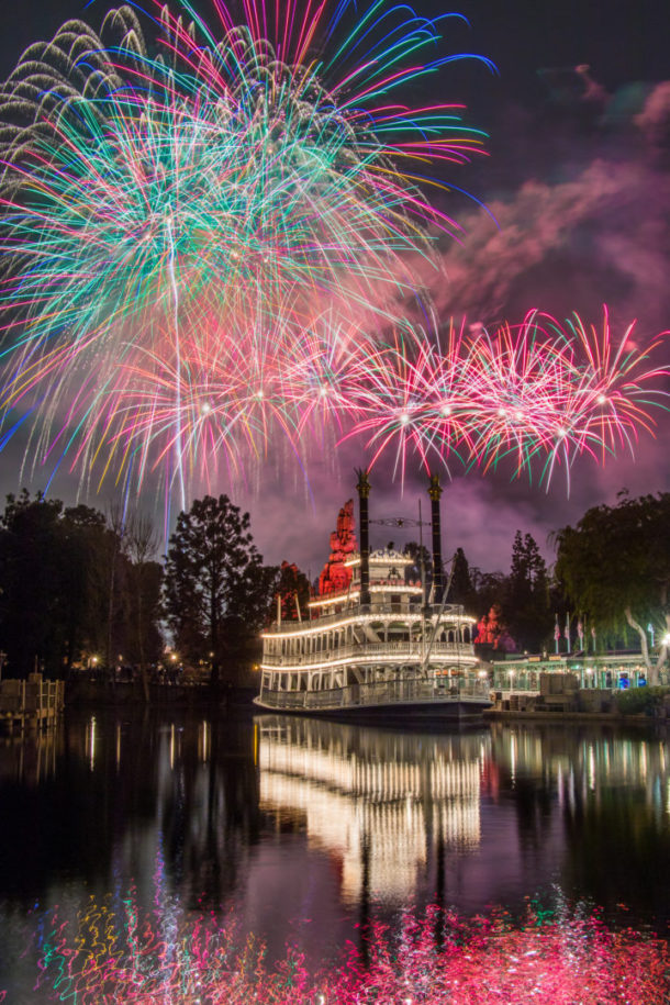 , Capturing the Magic: Fireworks at Disneyland