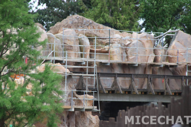 , Disneyland Photo Update: A River Runs Through It . . . Again