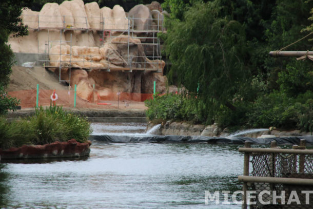 , Disneyland Photo Update: A River Runs Through It . . . Again