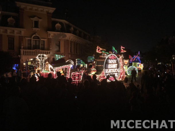 , Disneyland Photo Update: A River Runs Through It . . . Again