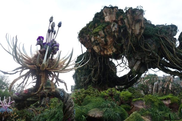 , Pandora &#8211; The World of Avatar Impresses But Still Comes Up Short