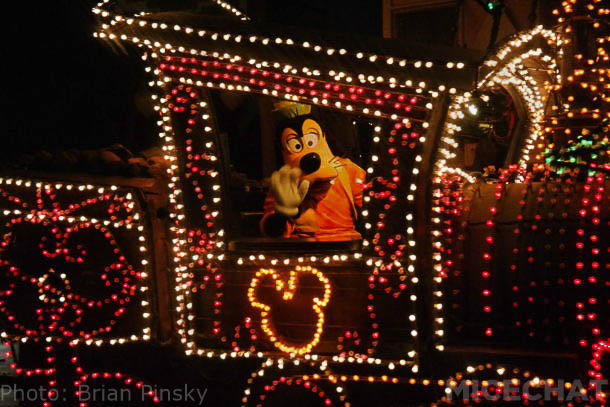 , Disneyland Photo Update: Summer Has Arrived at the Happiest Place on Earth