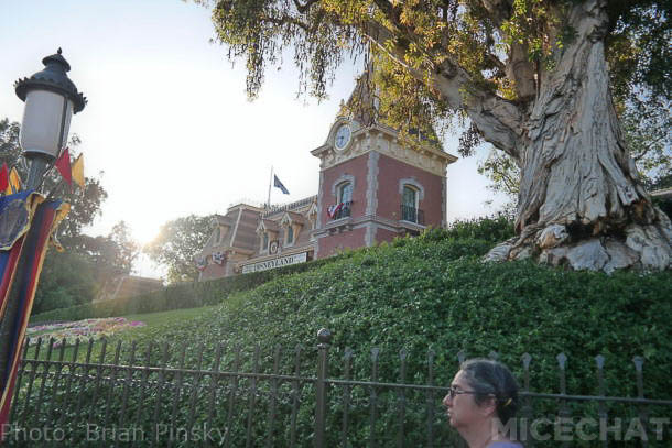 , Disneyland Photo Update: Summer Has Arrived at the Happiest Place on Earth