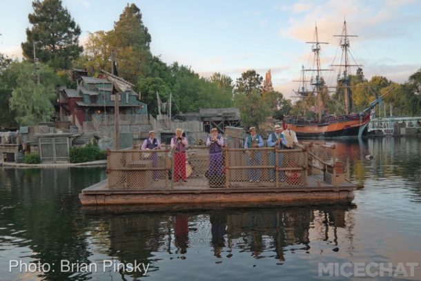 , Disneyland Photo Update – Any Way You Slice It Folks, You Still Come Out Ahead