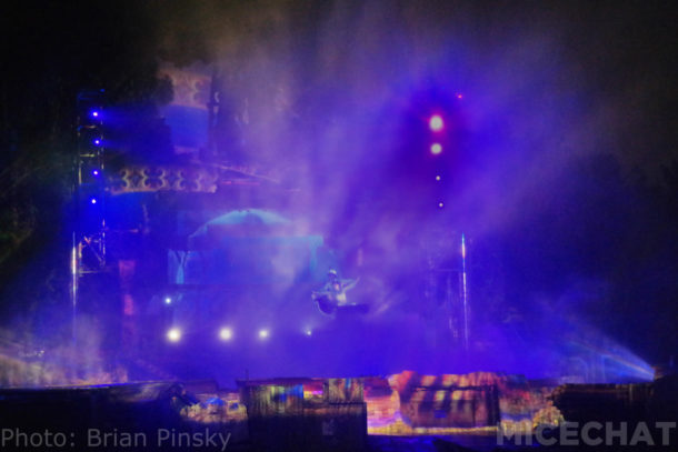 , Disneyland News & Photo Update – Taking it to the MaxPass
