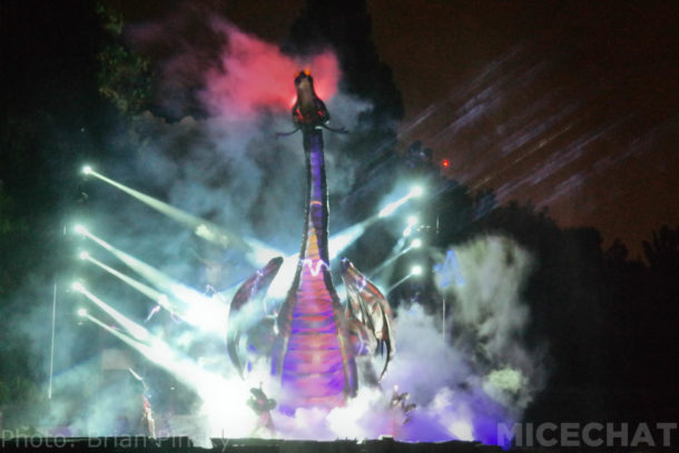 , Disneyland News & Photo Update – Taking it to the MaxPass