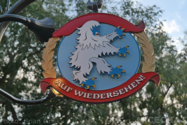 , Disneyland News & Photo Update – Taking it to the MaxPass