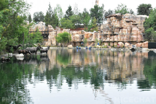 , Disneyland Photo Update – Red, White and Boom