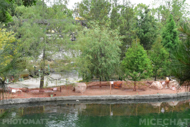 , Disneyland Photo Update – Red, White and Boom