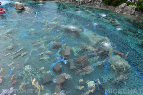 , Disneyland Photo Update – Red, White and Boom