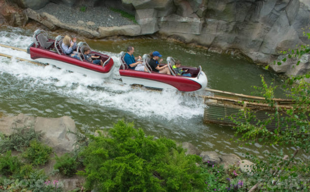 , Disneyland Photo Update – Red, White and Boom