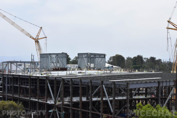 , DCA Photo & News Update – Heroes, Zeroes and Halloween
