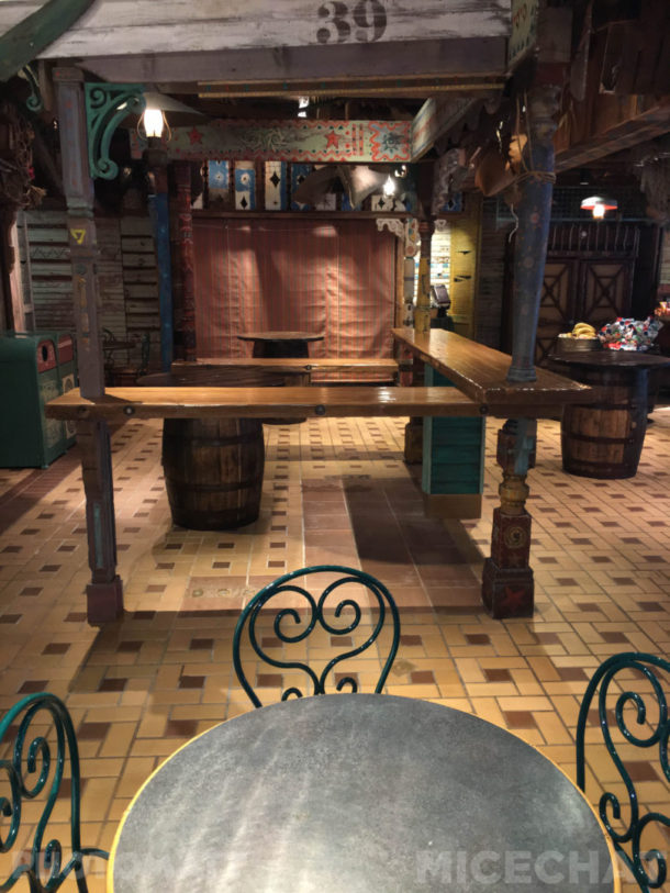 , Disneyland Photo Update – Red, White and Boom