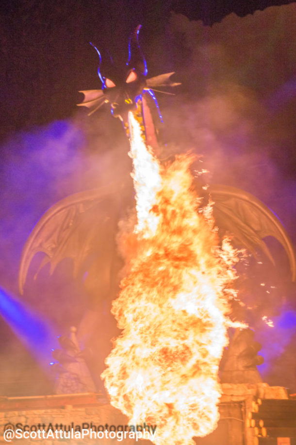 , New Fantasmic Debuts at Disneyland