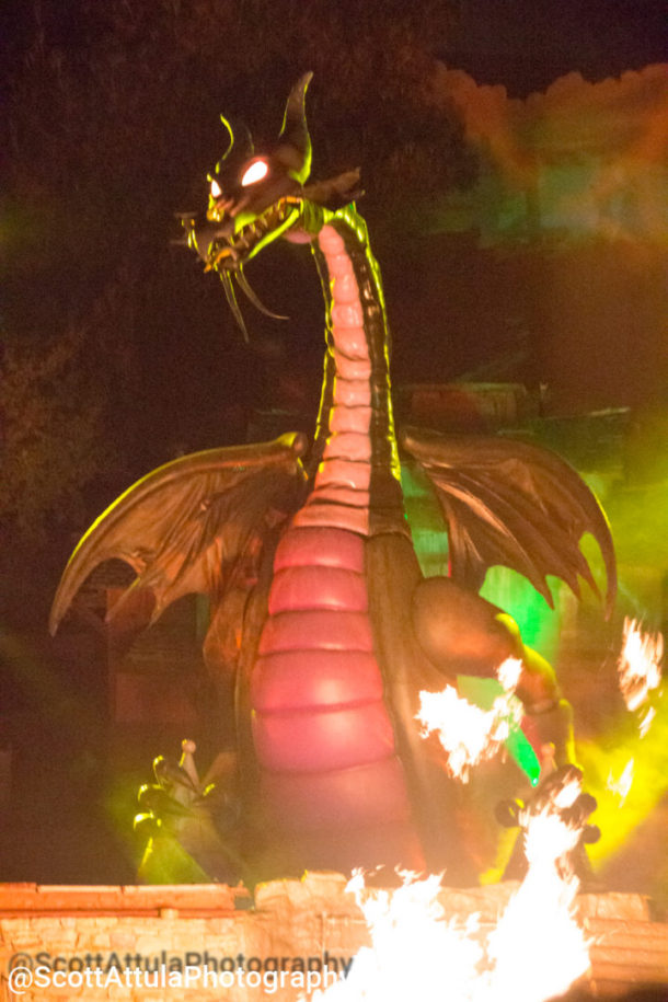 , New Fantasmic Debuts at Disneyland