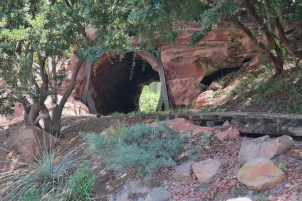 , Disneyland Photo Update: Giving New Meaning to “Dark” Ride