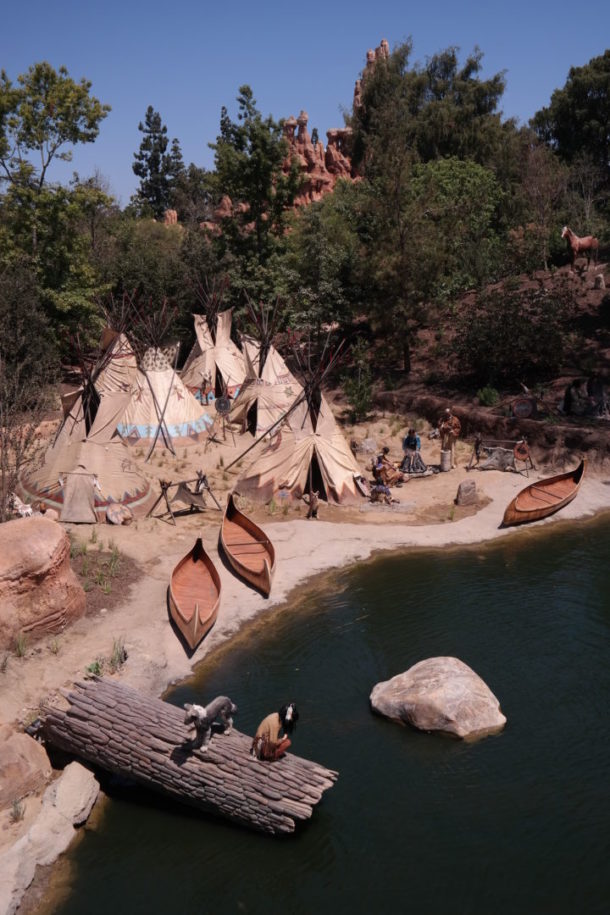 , Disneyland Photo Update: Giving New Meaning to “Dark” Ride