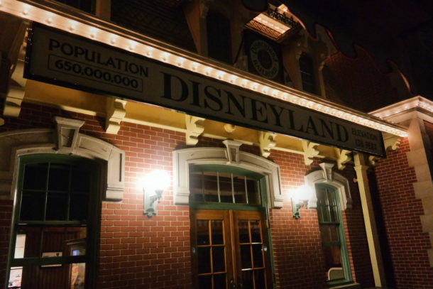 , Disneyland Photo Update: Giving New Meaning to “Dark” Ride
