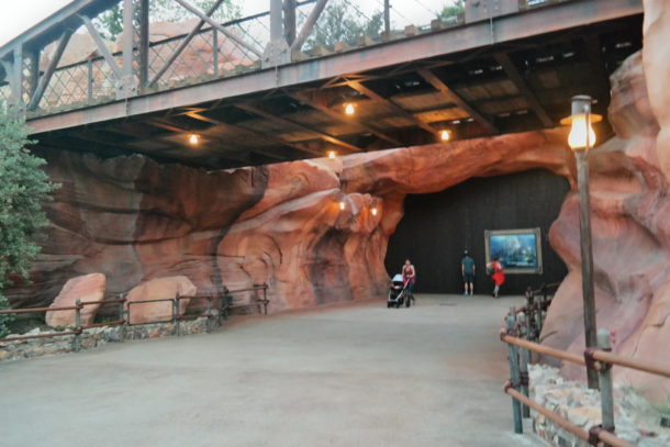 , Disneyland Photo Update: Giving New Meaning to “Dark” Ride