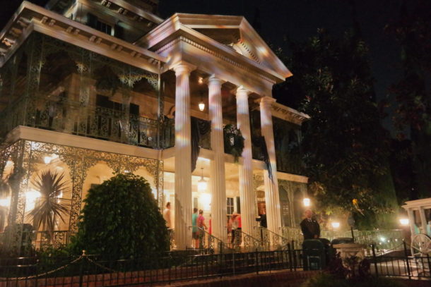 , Disneyland Photo Update: Giving New Meaning to “Dark” Ride