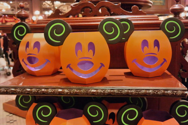 , Disneyland Photo Update – It’s Almost Halloween Time Again