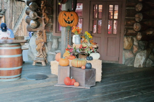 , Disneyland Photo Update – It’s Almost Halloween Time Again